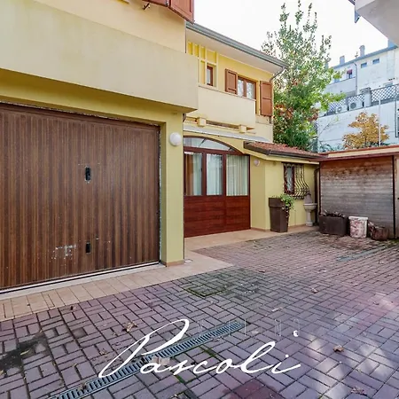 Villino Pascoli Holiday home